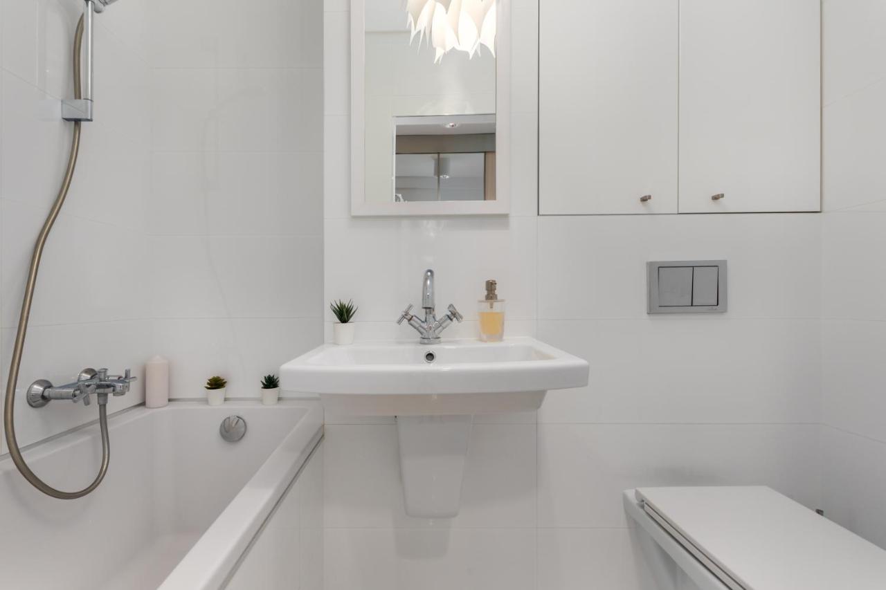 Krolewska 43 By Homeprime Warsaw Exterior photo
